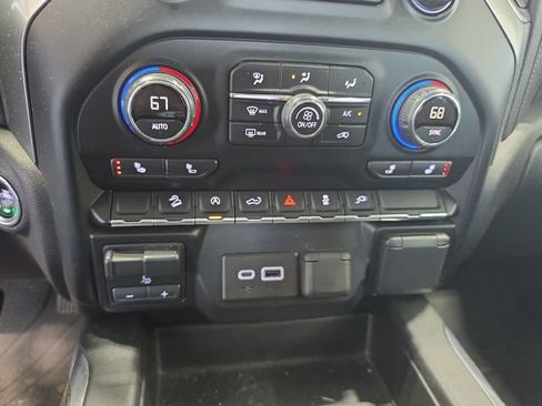 Used 2019 Chevrolet Silverado 1500 RST AWD/4WD image 10