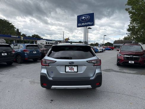 Certified 2024 Subaru Outback Limited AWD/4WD image 12