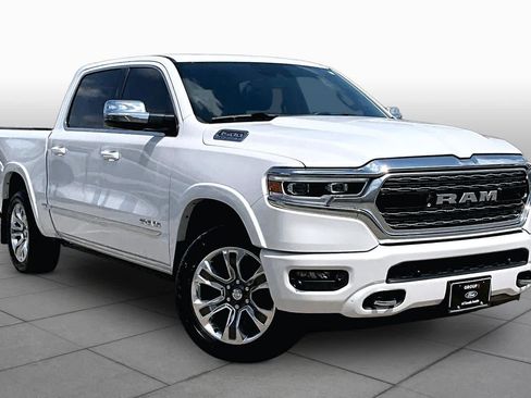 Used 2023 RAM 1500 Limited w/ Body Color Bumper Group AWD/4WD image 3