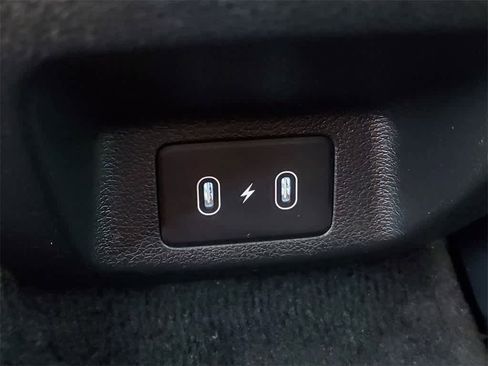 Used 2025 Hyundai Sonata SE image 12