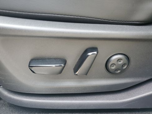 Certified 2023 Nissan Ariya AWD image 11