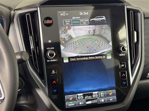 Used 2025 Subaru Forester Limited image 26