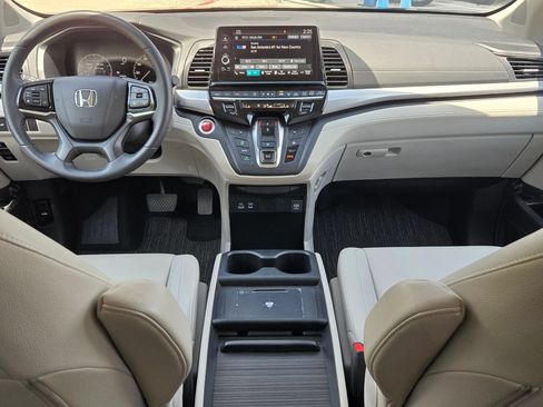Used 2025 Honda Odyssey EX-L image 15