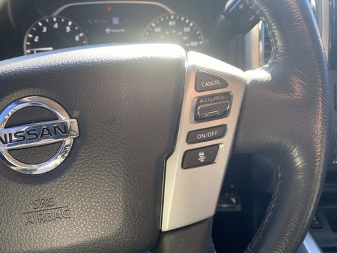 Used 2021 Nissan Titan SV w/ SV Convenience Package image 42