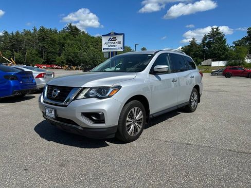 Used 2018 Nissan Pathfinder S AWD/4WD image 1