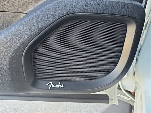 Used 2021 Nissan Titan PRO-4X w/ Pro-4x Convenience Package image 17