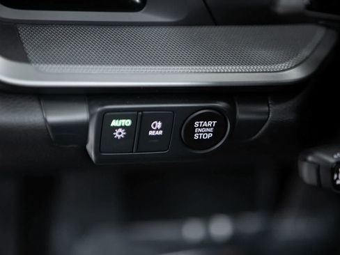 Certified 2025 Porsche 911 Carrera image 15