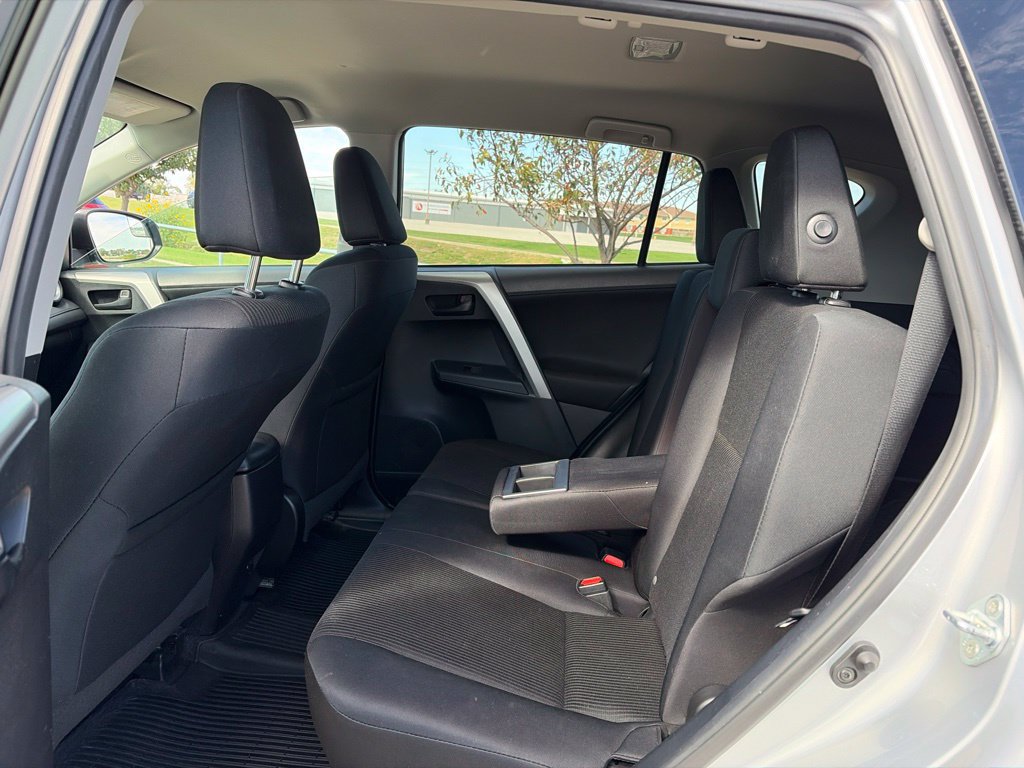 Used 2017 Toyota RAV4 LE w/ All Weather Liner Package AWD/4WD image 32