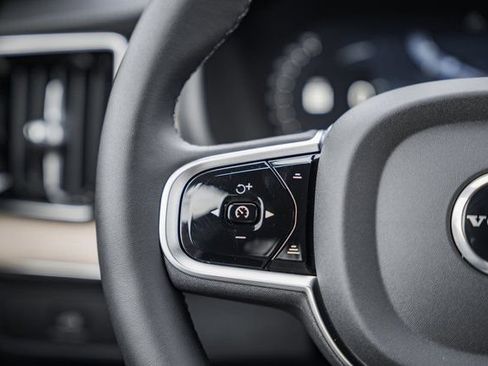 New 2026 Volvo XC90 B6 Plus w/ Protection Package Premier image 29