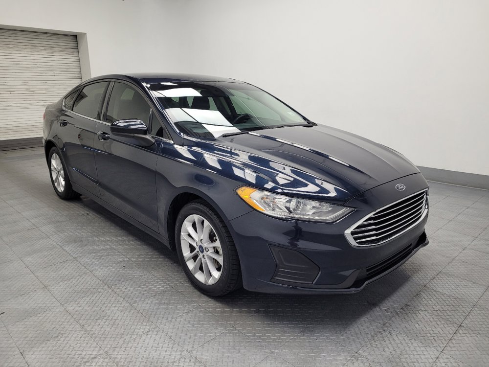 Used 2020 Ford Fusion SE FWD image 11