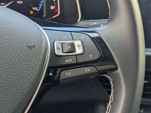 Used 2021 Volkswagen Jetta SEL Premium image 5