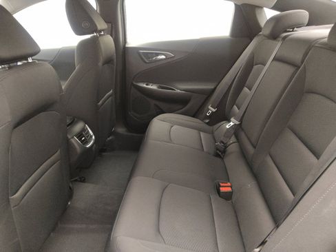 Used 2018 Chevrolet Malibu LT w/ Driver Confidence Package image 18