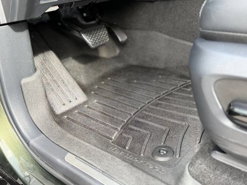 Used 2025 Lexus GX 550 w/ Accessory Package (31) image 89