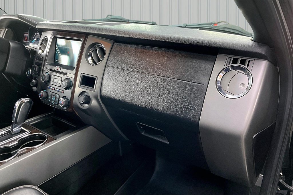 Used 2017 Ford Expedition EL Platinum AWD/4WD image 29