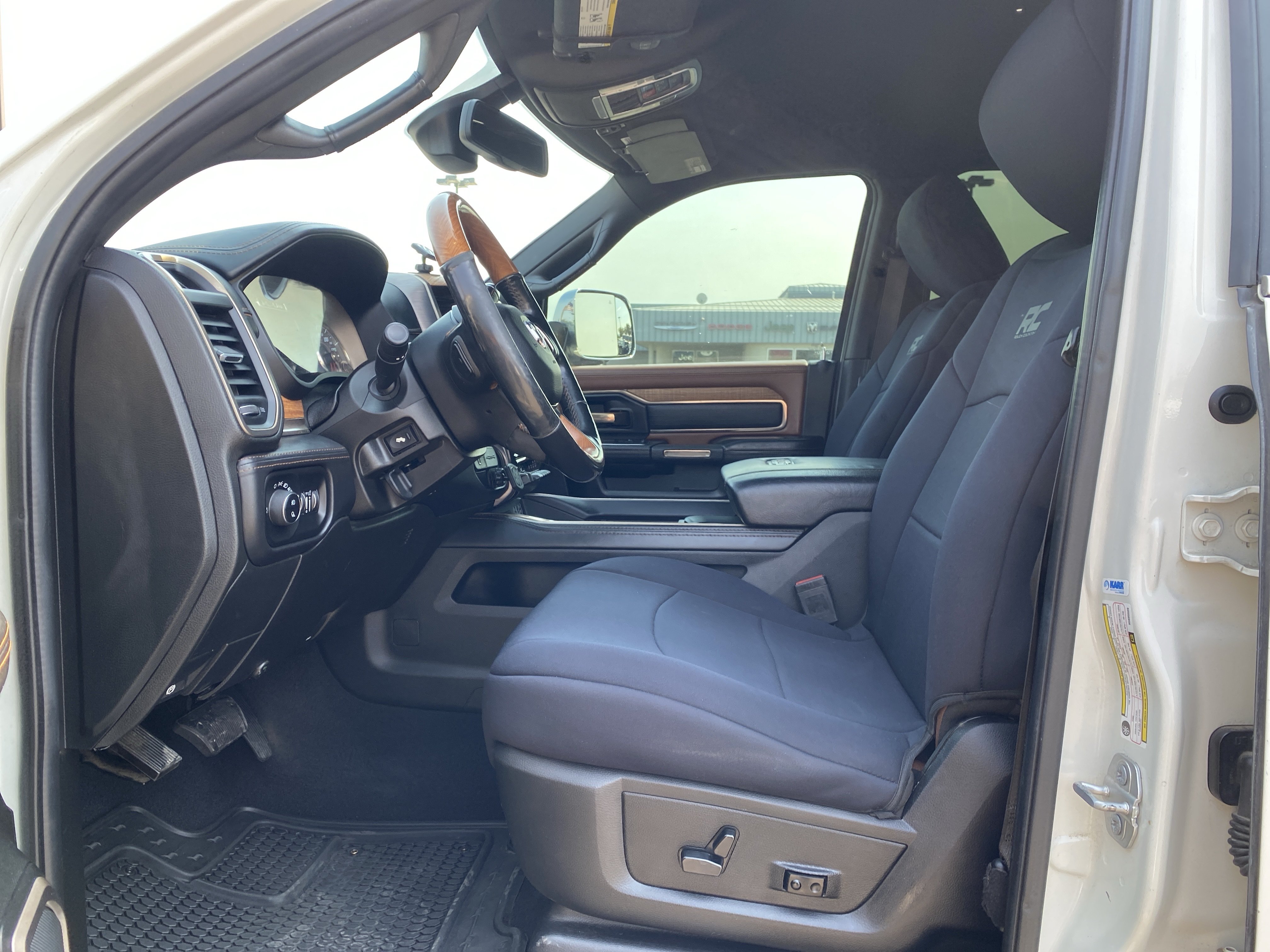 Used 2019 RAM 2500 Limited AWD/4WD image 11