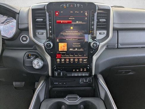 Used 2019 RAM 1500 Laramie image 16