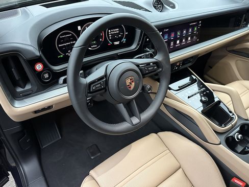 New 2026 Porsche Cayenne S AWD/4WD image 4