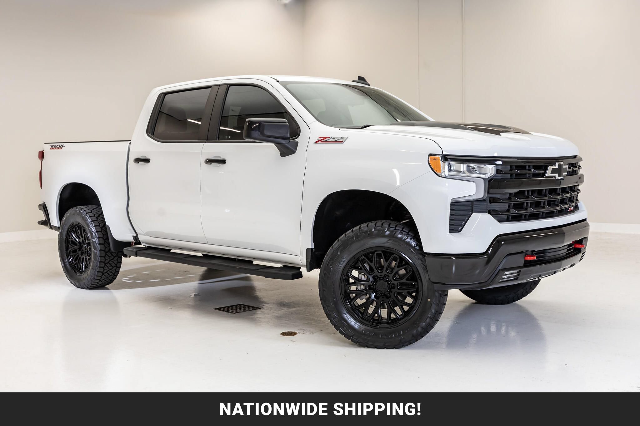 Used 2024 Chevrolet Silverado 1500 LT Trail Boss w/ Protection Package AWD/4WD image 1