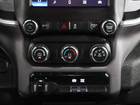 Used 2022 RAM 2500 Big Horn image 21