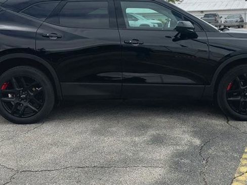 Certified 2024 Chevrolet Blazer LT w/ Redline Edition AWD/4WD image 9
