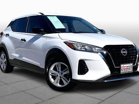 Certified 2024 Nissan Kicks S image 2