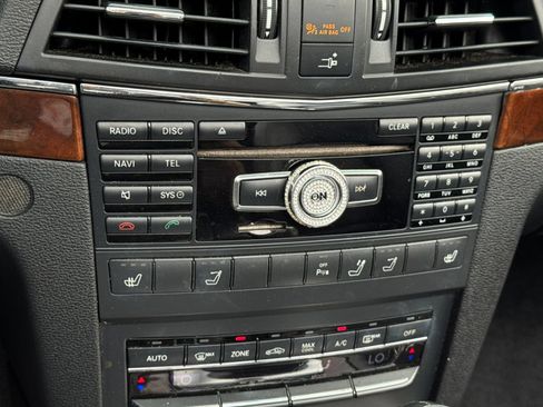 Used 2012 Mercedes-Benz E 350 Cabriolet image 22