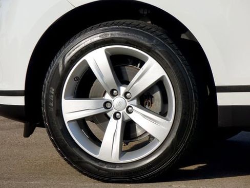 Used 2019 Land Rover Range Rover Velar S image 33