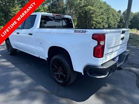 Used 2024 Chevrolet Silverado 1500 LT Trail Boss w/ LT Trail Boss Premium Package image 3