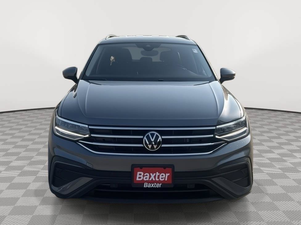 Used 2023 Volkswagen Tiguan SE AWD/4WD image 14