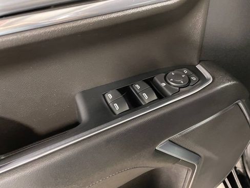 Used 2023 Chevrolet Silverado 1500 LT AWD/4WD image 19