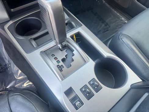 Used 2012 Toyota 4Runner Limited AWD/4WD image 29