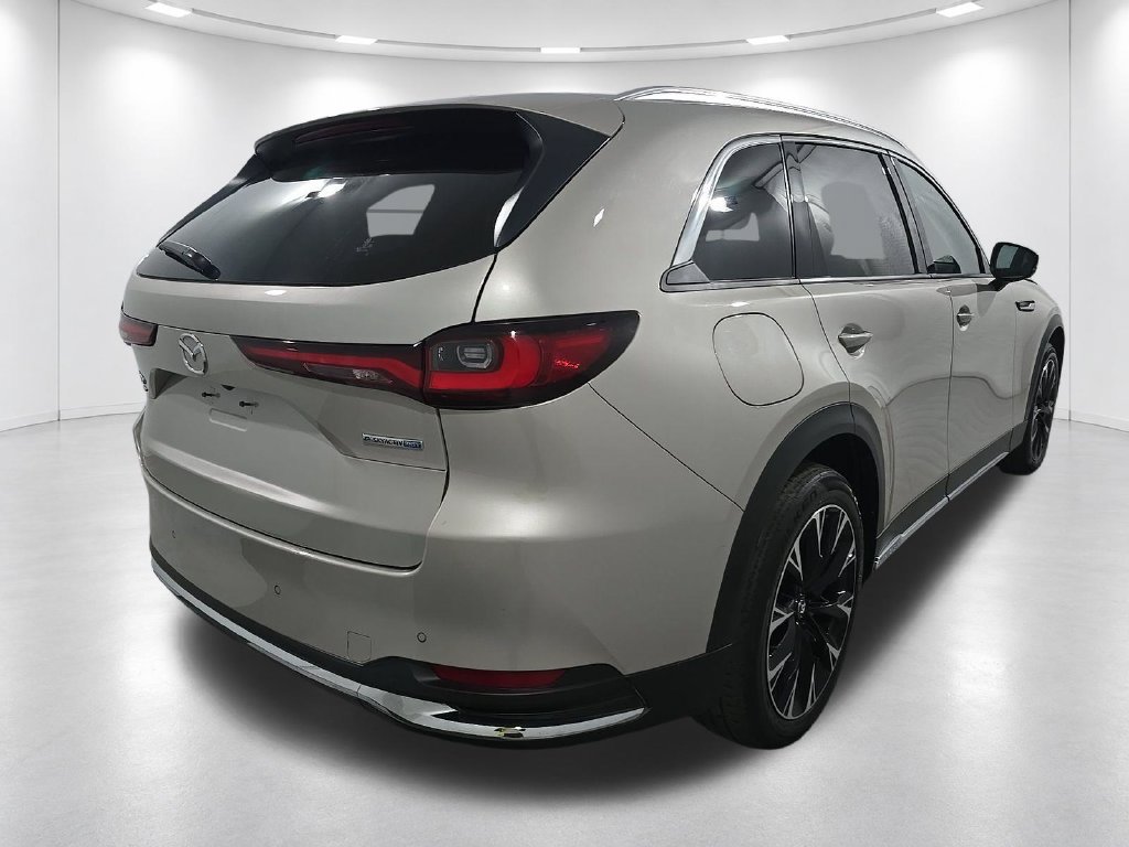 Used 2024 MAZDA CX-90 Plug-In Hybrid w/ Premium Pkg AWD/4WD image 3