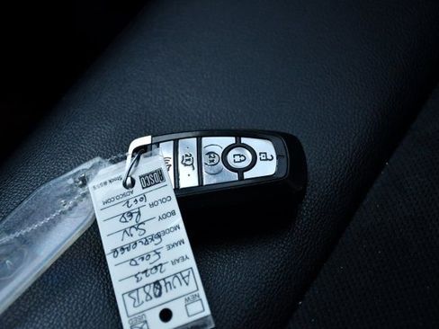 Used 2023 Ford Explorer ST-Line AWD/4WD image 14