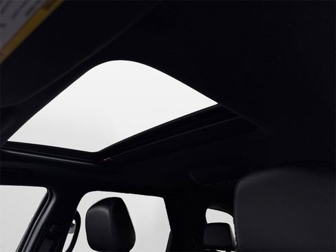 Certified 2024 Dodge Durango GT image 30