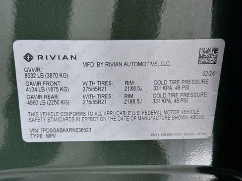 Used 2024 Rivian R1S Adventure AWD/4WD image 43