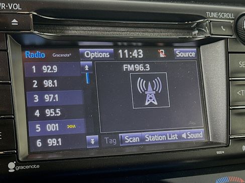 Used 2017 Toyota RAV4 XLE w/ Plus Special Value Package FWD image 21