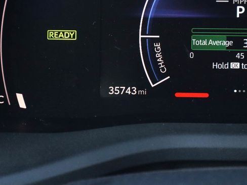Used 2025 Toyota Camry LE image 28