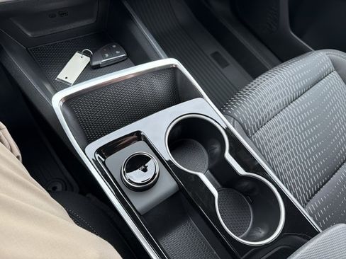 New 2026 Chevrolet Equinox LT w/ LPO, Floor Liner Package FWD image 18