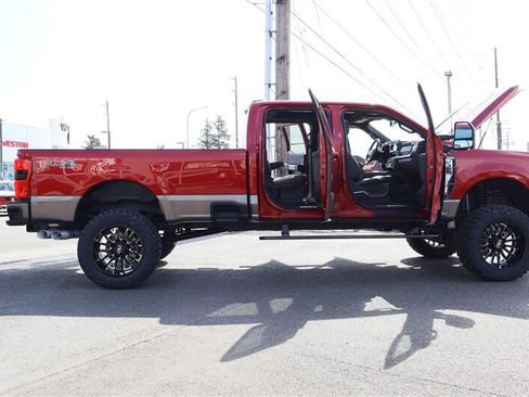Used 2023 Ford F350 King Ranch w/ FX4 Off-Road Package AWD/4WD image 43