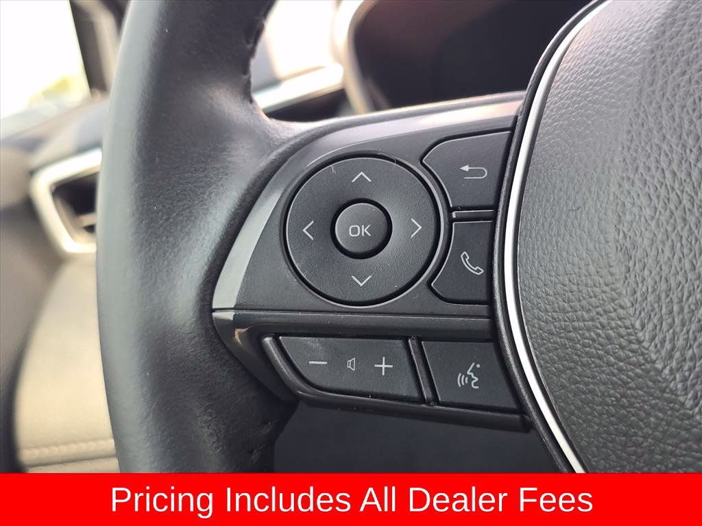 Used 2024 Toyota Corolla Cross XLE w/ Convenience Package AWD/4WD image 20