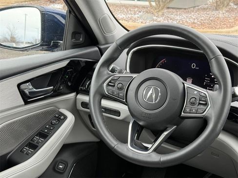 Used 2024 Acura MDX SH-AWD w/ Technology Package image 14