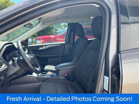 Used 2023 Ford Escape Active w/ Tech Pack #2 AWD/4WD image 6