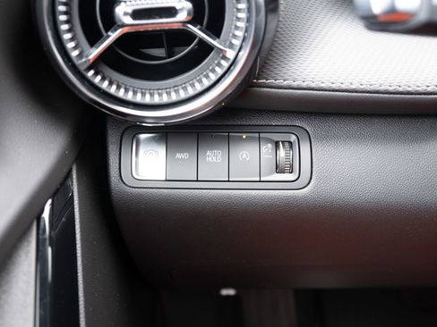 Used 2025 Chevrolet Equinox LT w/ Safety and Technology Package image 10