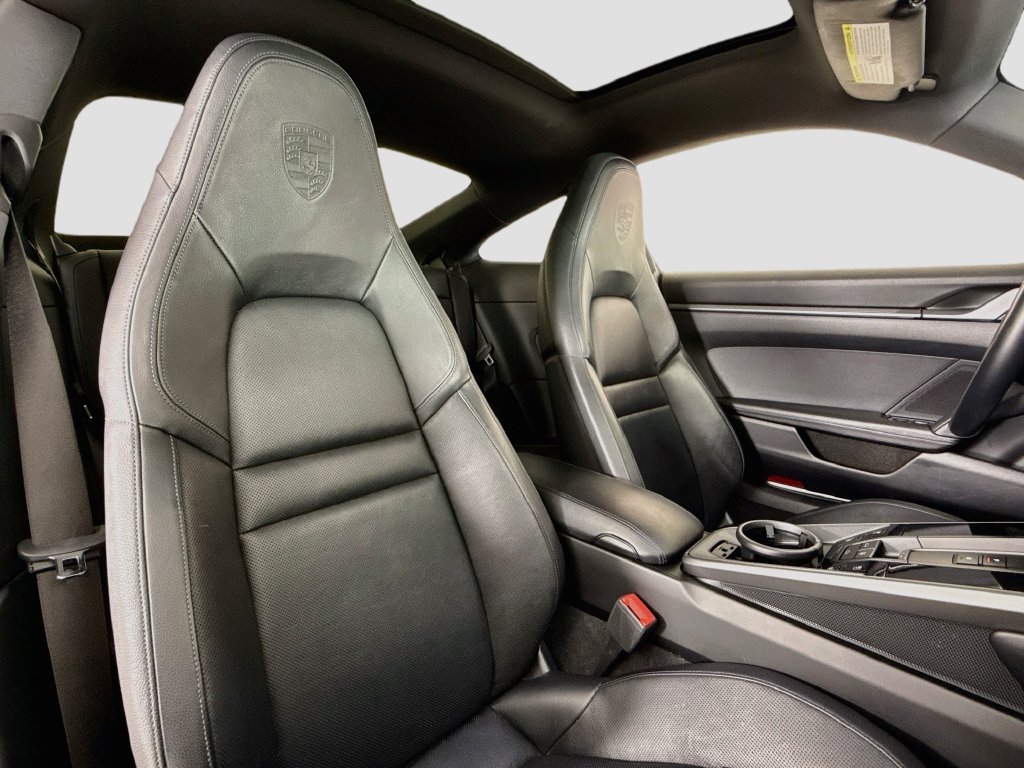 Used 2020 Porsche 911 Carrera RWD image 15