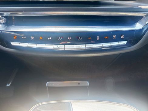 Used 2024 Cadillac Lyriq Tech RWD image 10
