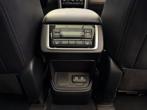 Used 2021 Subaru Ascent Limited w/ Technology Package image 30