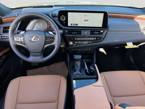 New 2025 Lexus ES 350 w/ Premium Package image 9