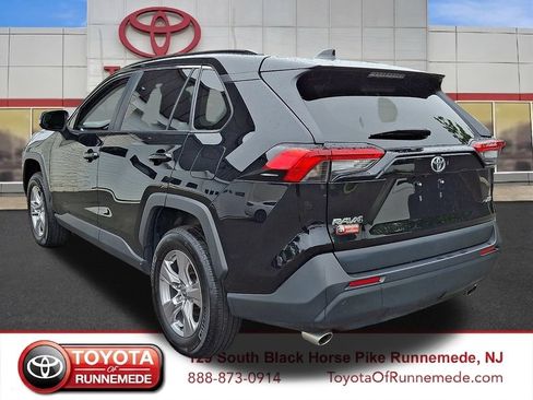 Certified 2025 Toyota RAV4 XLE FWD image 4