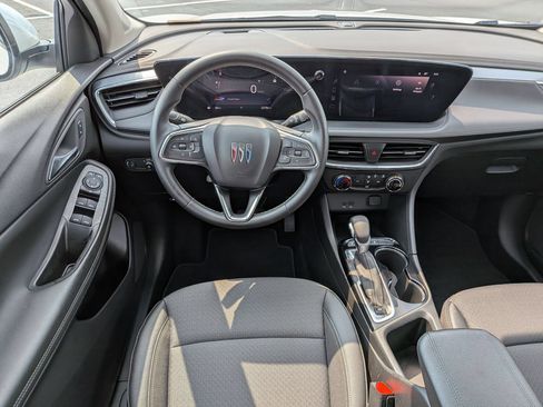 Used 2025 Buick Encore GX Preferred FWD image 29