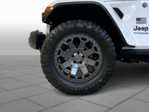 Used 2021 Jeep Wrangler Unlimited Rubicon 4xe w/ Safety Group image 10